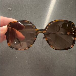 Tiffany’s sunglasses